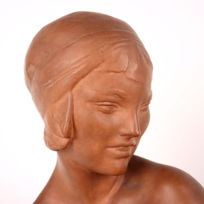 Busto femenino de terracota