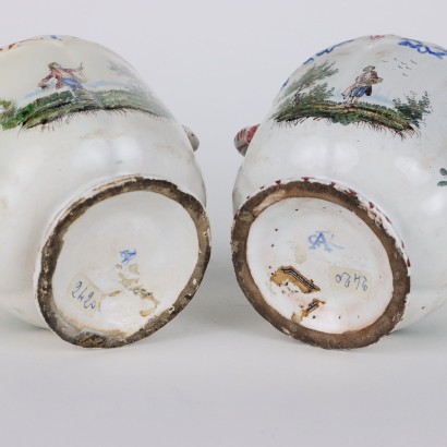 Pair of Refreshers in Majolica Manif