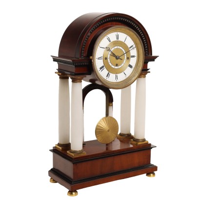 Horloge en Forme de Temple Hoyer in Wien Premier Quart du '800