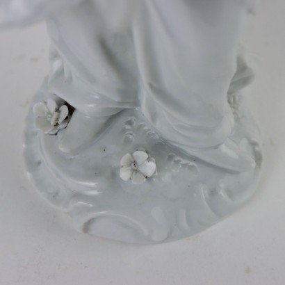 Figurine en porcelaine blanche Rudolstad