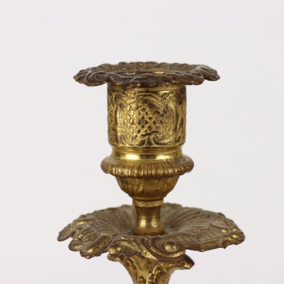 Triptychon-Uhr aus vergoldeter Bronze