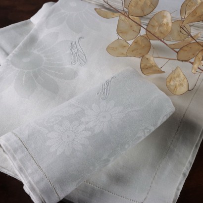 Antique Tablecloth with 12 Napkins Flax Italy XX Century