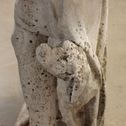 Gartenstatue, die Apollo darstellt