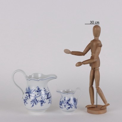 Two Meissen porcelain jugs