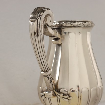 Small pourer in 950 silver