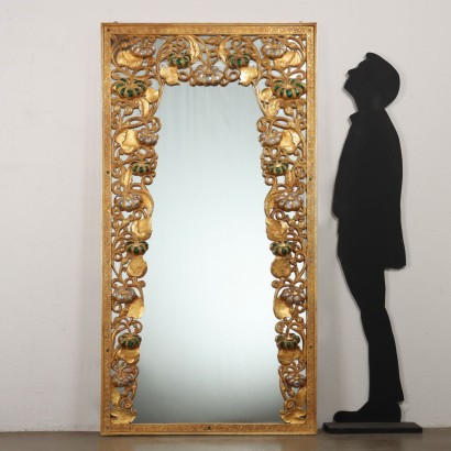 Oriental style mirror