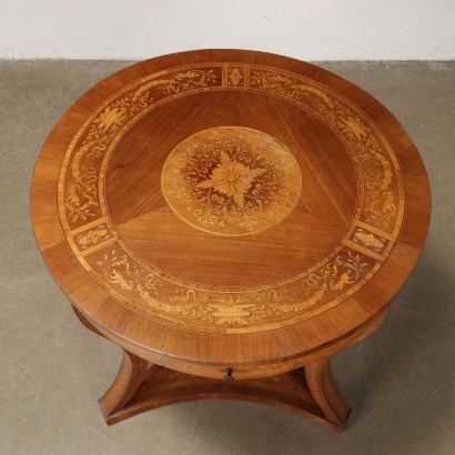 Style Inlaid Coffee Table
