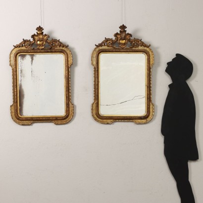 Pair of Cabaret in Stil mirrors