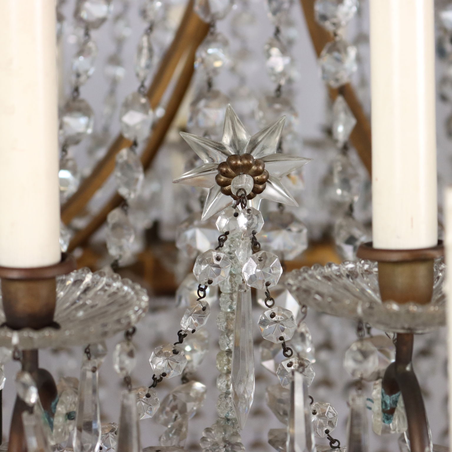 Grand lustre à pampilles en cristal du XIXe siècle