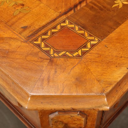 antigüedades, mesa, mesa antigüedades, mesa antigua, mesa italiana antigua, mesa antigua, mesa neoclásica, mesa del siglo XIX, mesa Umbertino